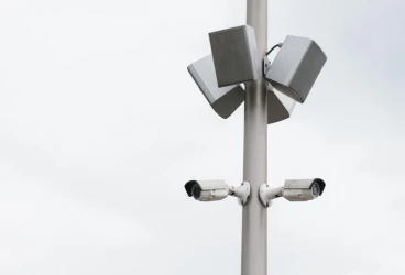 Pentingnya Pemasangan Tiang CCTV pada Pintu Masuk dan Pagar